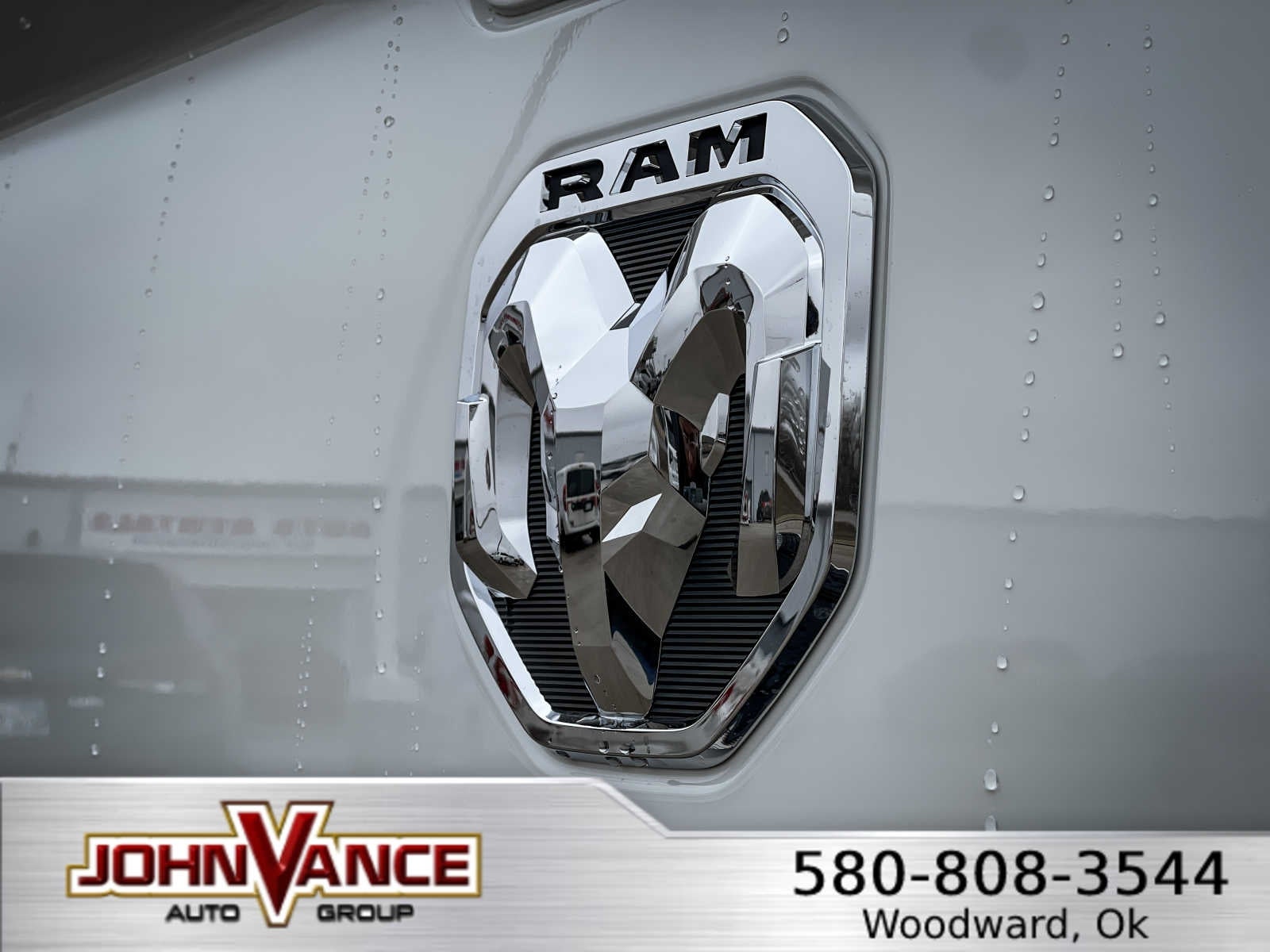 2024 RAM 2500 Laramie 4x4 Crew Cab 64 Box